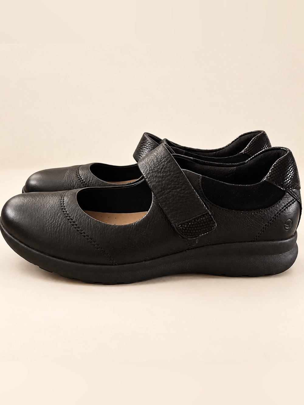 Clarks Un Adorn Strap Black Combi Leather Mary Jane Flats Women’s 9 M